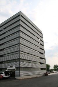 Flat-Moving 3D Parking System